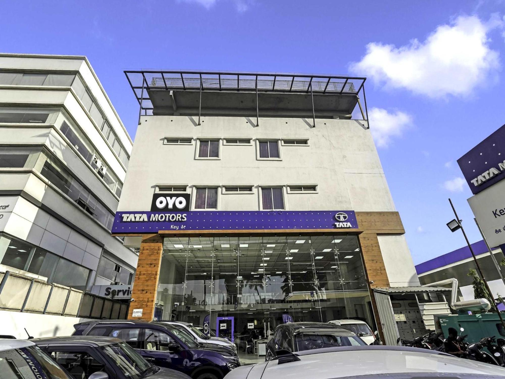 Oyo Flagship Hotel Ayodhya Bangalore Exterior photo
