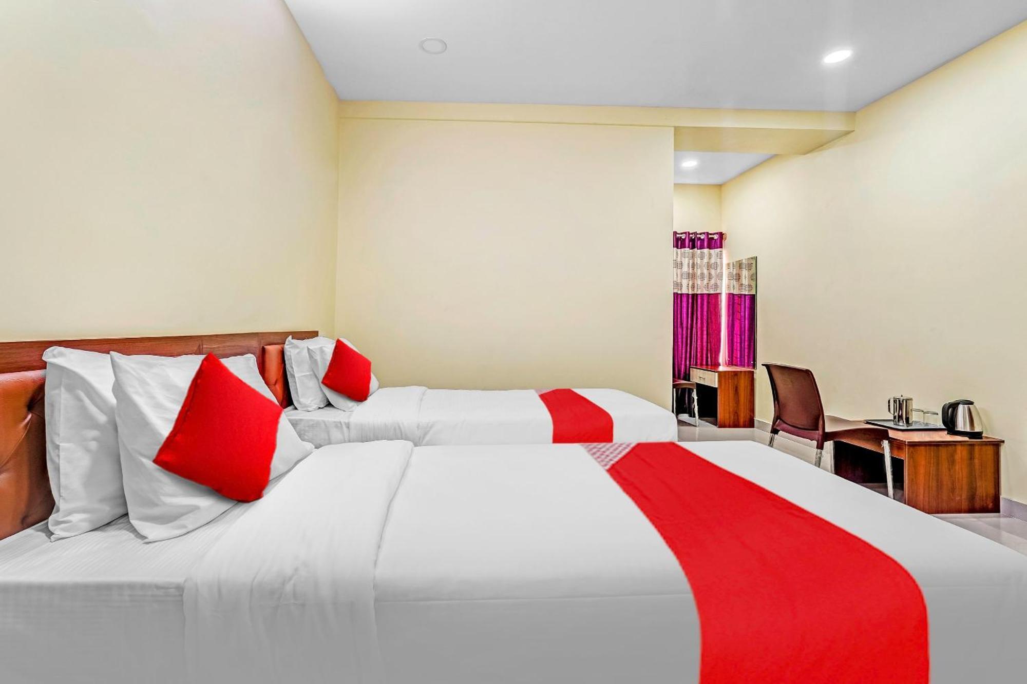 Oyo Flagship Hotel Ayodhya Bangalore Exterior photo